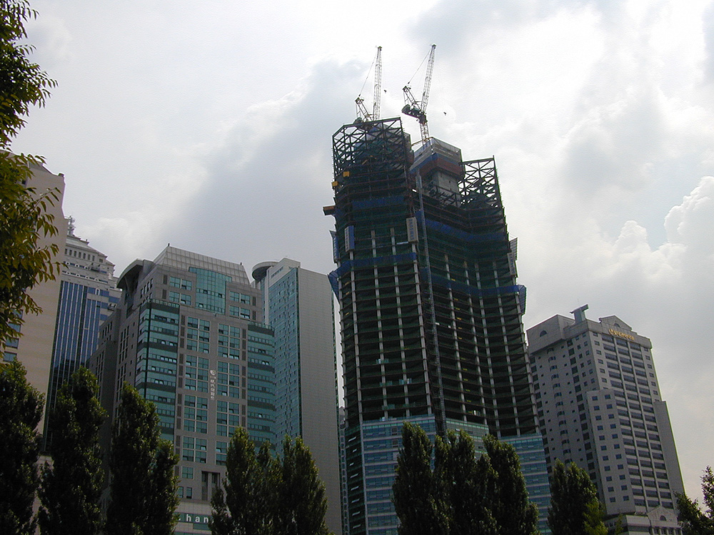 尤夫股份盘中涨近10% 关联交易纠纷引发3528万元索赔